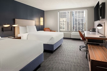 Room, 2 Queen Beds (Mobility Accessible, Tub)