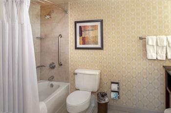 Standard Room, 1 King Bed (Accessible Tub)