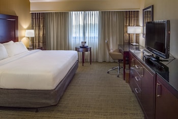 Premium Room, 1 King Bed, Balcony (Interior Balcony)