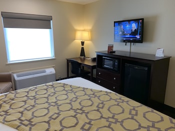 Room, 1 King Bed, Accessible, Non Smoking (Mobility Accessible)