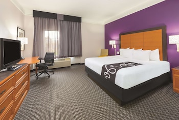 Room, 1 King Bed, Accessible, Non Smoking (Mobility, Bathtub with Grab bars)