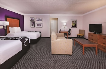 Deluxe Room, 2 Double Beds, Non Smoking