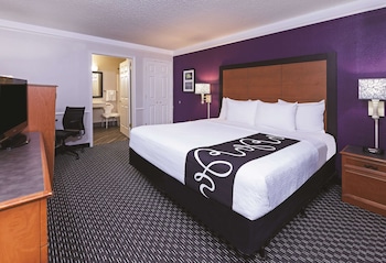 Room, 1 King Bed, Accessible, Non Smoking (Mobility, Bathtub with Grab bars)