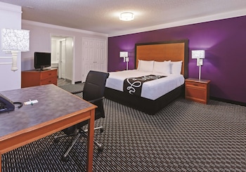 Suite, 1 King Bed, Non Smoking