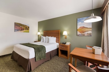 Standard Room, 1 Queen Bed, Non Smoking