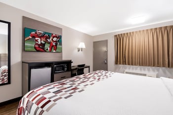 Superior Room, 1 King Bed, Accessible (Smoke Free)