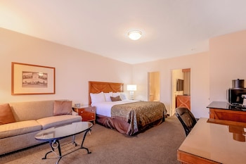 Executive Suite-Non-Smoking