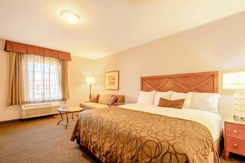 Executive Suite-Non-Smoking