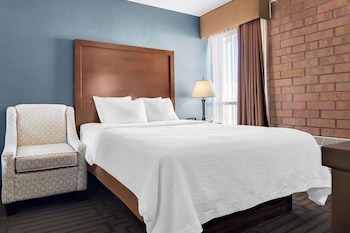 Standard Room, 1 Queen Bed, Non Smoking (Small Room)