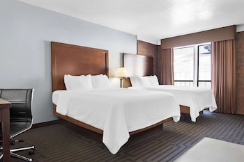 Suite, 2 Queen Beds, Non Smoking, Refrigerator & Microwave (Oversized Room;Third bed is a Sofabed)
