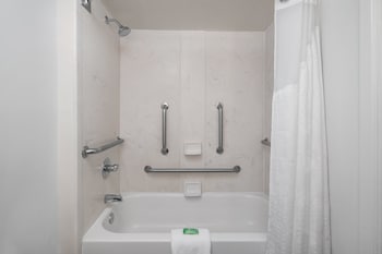 Standard Room, 1 King Bed, Accessible (Communications, Accessible Tub)