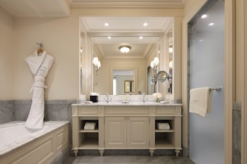 Beau Rivage Suite