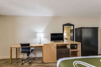 Suite, 1 King Bed with Sofa bed, Non Smoking