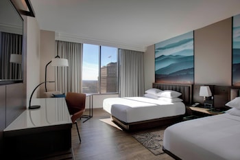 Room, 2 Queen Beds (Mobility/Hearing Accessible, Tub)