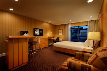 Courtyard King Room