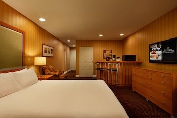 Courtyard King Room