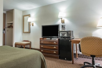 Standard Room, 1 Queen Bed, Non Smoking