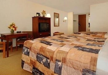 Standard Room, 2 Queen Beds, Non Smoking