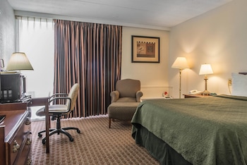 Standard Room, 1 Queen Bed, Non Smoking