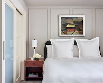One Bedroom Courtyard View Suite