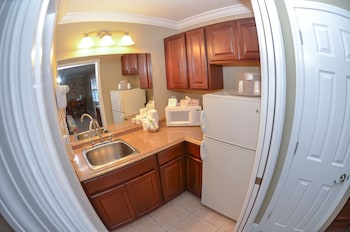 Standard Room, 1 Queen Bed