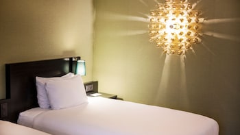 Standard Room, 2 Double Beds