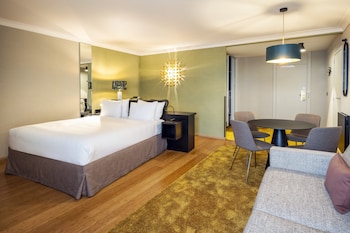 Premium Room, 1 King Bed with Sofa bed