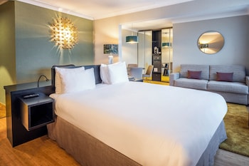 Premium Room, 1 King Bed with Sofa bed