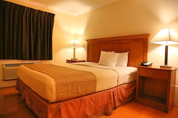 Suite, 1 King Bed, Jetted Tub