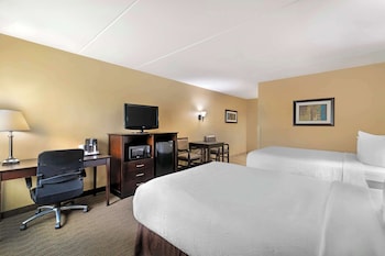 Standard Room, 2 Double Beds, Non Smoking