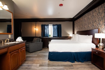 Suite, 1 King Bed, Accessible, Jetted Tub (Walk-in Shower;with Sofabed)