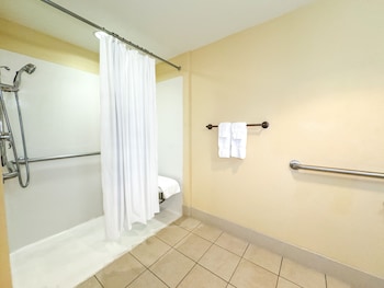 Standard Room, 2 Double Beds