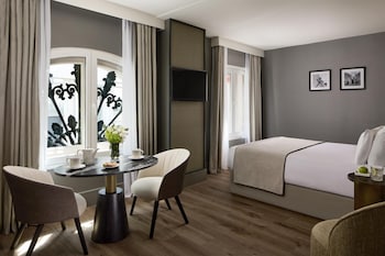 Premium Room