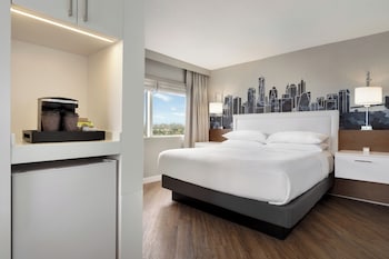 Room, 1 King Bed, Accessible
