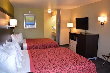 Room, 2 Queen Beds, Non Smoking, Microwave