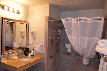 Room, 1 King Bed, Accessible, Non Smoking (Mobility)