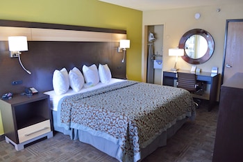 Room, 1 King Bed, Accessible, Non Smoking (Mobility)