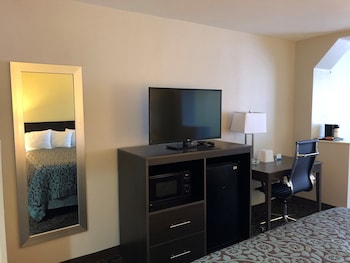 Room, 1 King Bed, Accessible, Non Smoking (Mobility)
