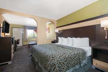 Room, 1 King Bed, Accessible, Non Smoking (Mobility)