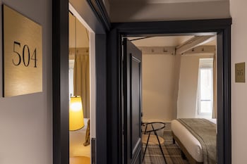 Family Room (with Spa Access)