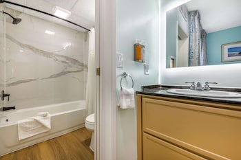Suite, Multiple Beds, Non Smoking, Pool View
