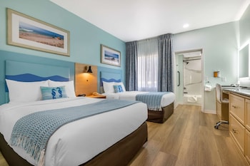 Suite, Multiple Beds, Non Smoking, Pool View