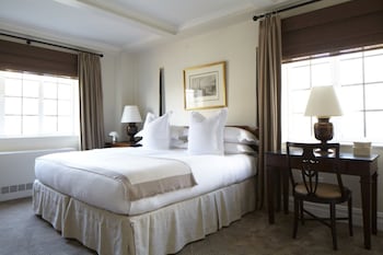 Deluxe Room, 1 King Bed