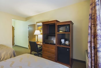 Standard Room, 2 Double Beds, Non Smoking