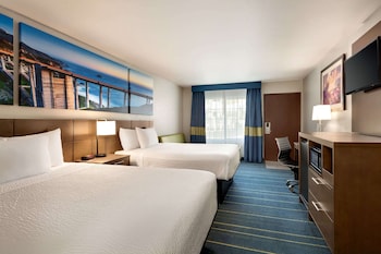 Standard Room, 2 Queen Beds, Accessible, Non Smoking