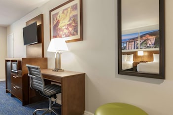 Standard Room, 2 Queen Beds, Non Smoking