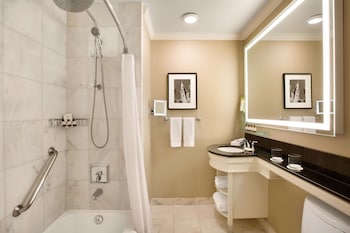 Corner Suite, 2 Double Beds