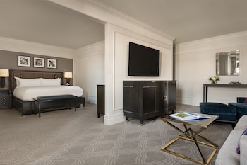Junior Suite, 1 Queen Bed
