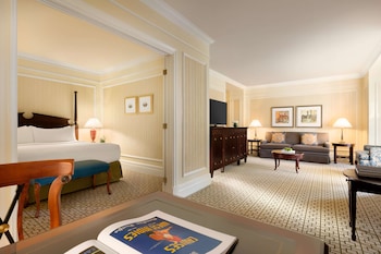 Junior Suite, 1 Queen Bed