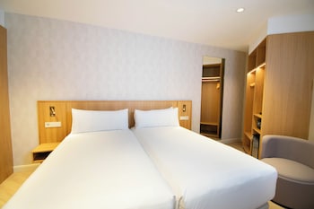Comfort Twin Room